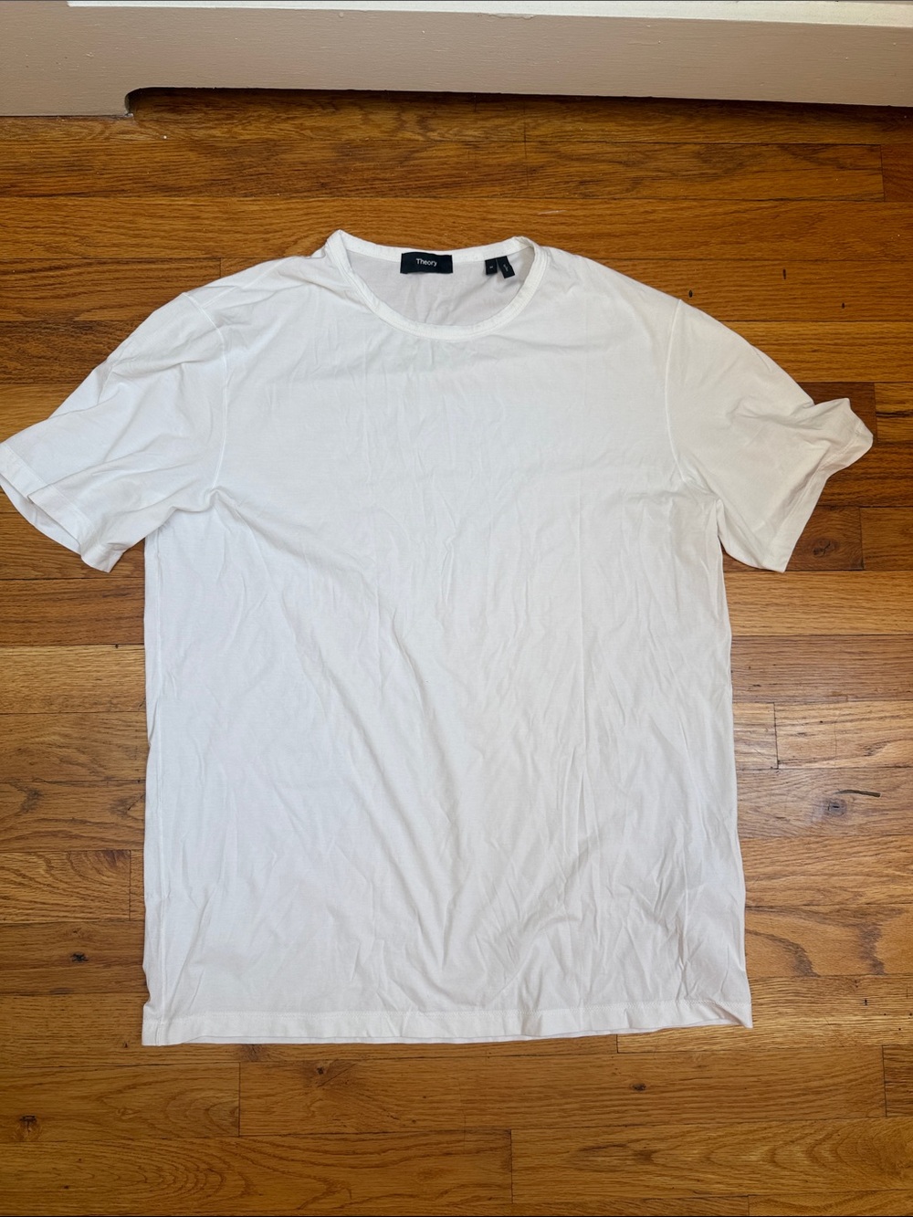 Theory White Crewneck Short Sleeve Tee